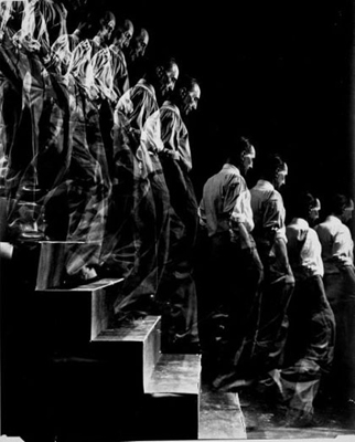 Eliot Elisofon- Marcel Duchamp Descending a Staircase